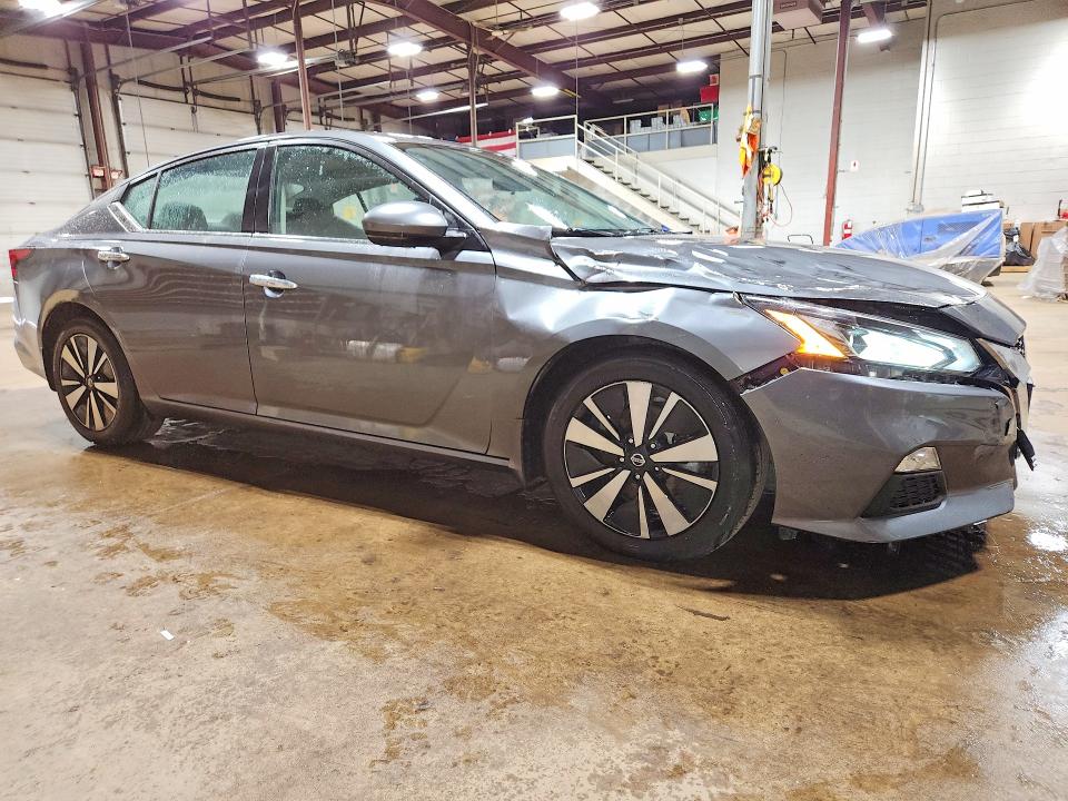 Продаж на аукціоні авто 2021 Nissan Altima, vin: 1N4BL4DV8MN311932, номер лоту: 61532386