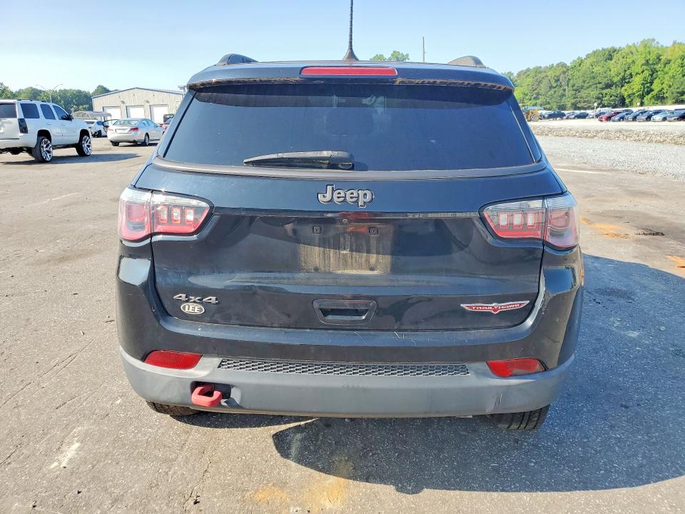 Продажа на аукционе авто 2018 Jeep Compass, vin: 3C4NJDDB6JT130746, номер лота: 61296096