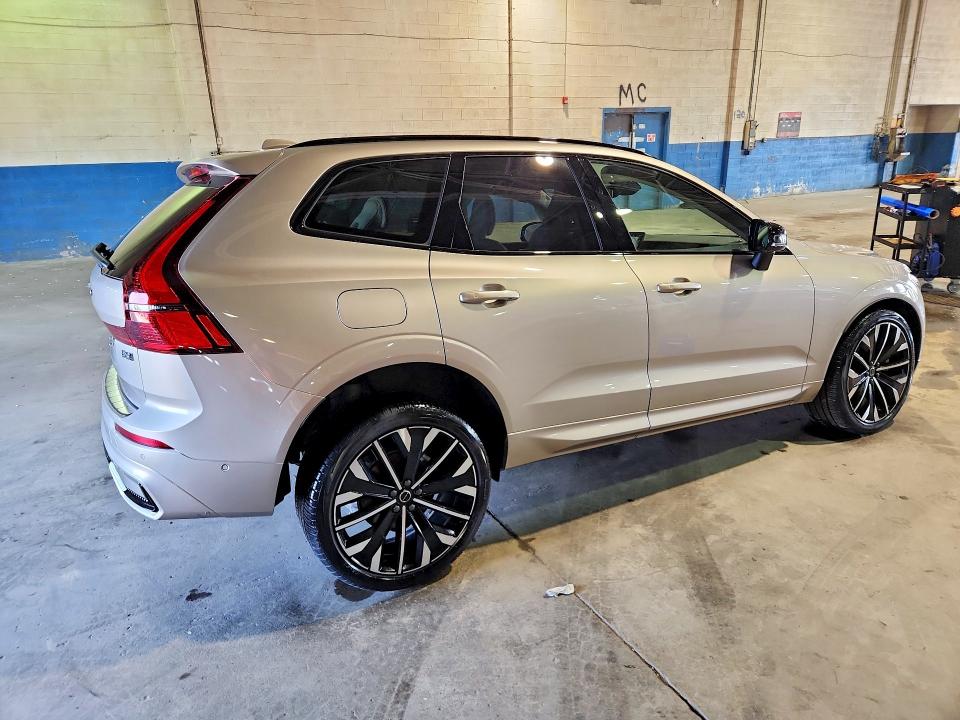 Продаж на аукціоні авто 2026 Volvo Xc60, vin: YV4M12RM1T1412763, номер лоту: 60657016