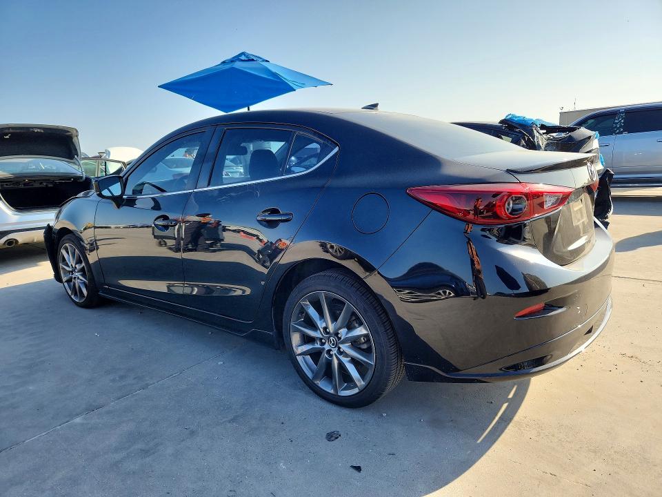 2018 Mazda 3 მანქანა იყიდება აუქციონზე, vin: 3MZBN1W38JM229104, აუქციონის ნომერი: 63028126
