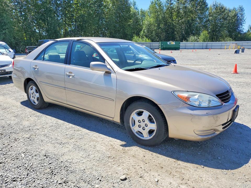 63424686 :رقم المزاد ، 4T1BE32K42U520915 vin ، 2002 Toyota Camry مزاد بيع