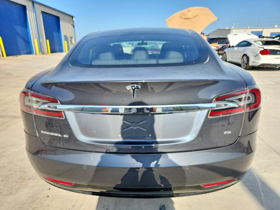 Aukcja sprzedaży 2016 Tesla Model S, vin: 5YJSA1E16GF171523, numer aukcji: 61872106