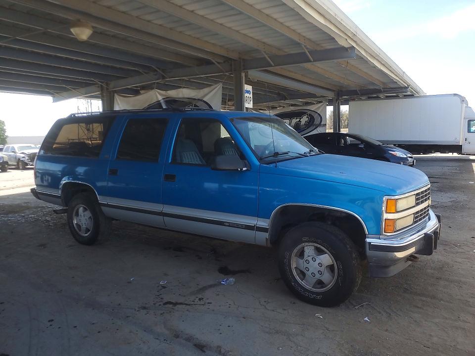 1992 Chevrolet Suburban მანქანა იყიდება აუქციონზე, vin: 1GNFK16K5NJ322905, აუქციონის ნომერი: 59865816