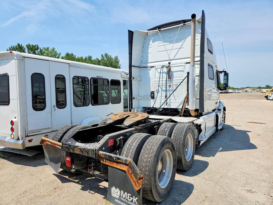 2019 Volvo Vnl მანქანა იყიდება აუქციონზე, vin: 4V4NC9EH7KN193192, აუქციონის ნომერი: 61545436