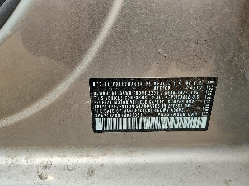 61319576 :رقم المزاد ، 3VW217AU9HM075351 vin ، 2017 Volkswagen Golf مزاد بيع
