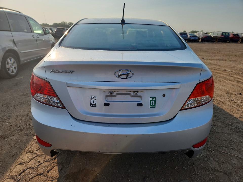 85603385 :رقم المزاد ، KMHCT4AE1DU303448 vin ، 2013 Hyundai Accent مزاد بيع