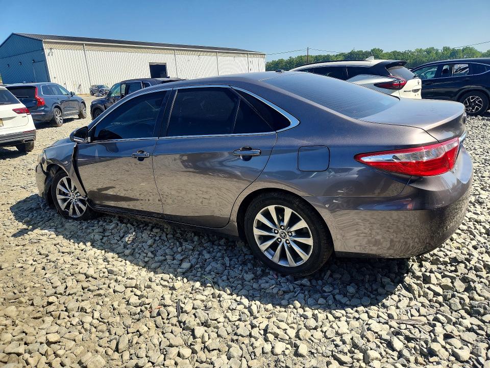 85617795 :رقم المزاد ، 4T1BF1FK9HU729295 vin ، 2017 Toyota Camry مزاد بيع