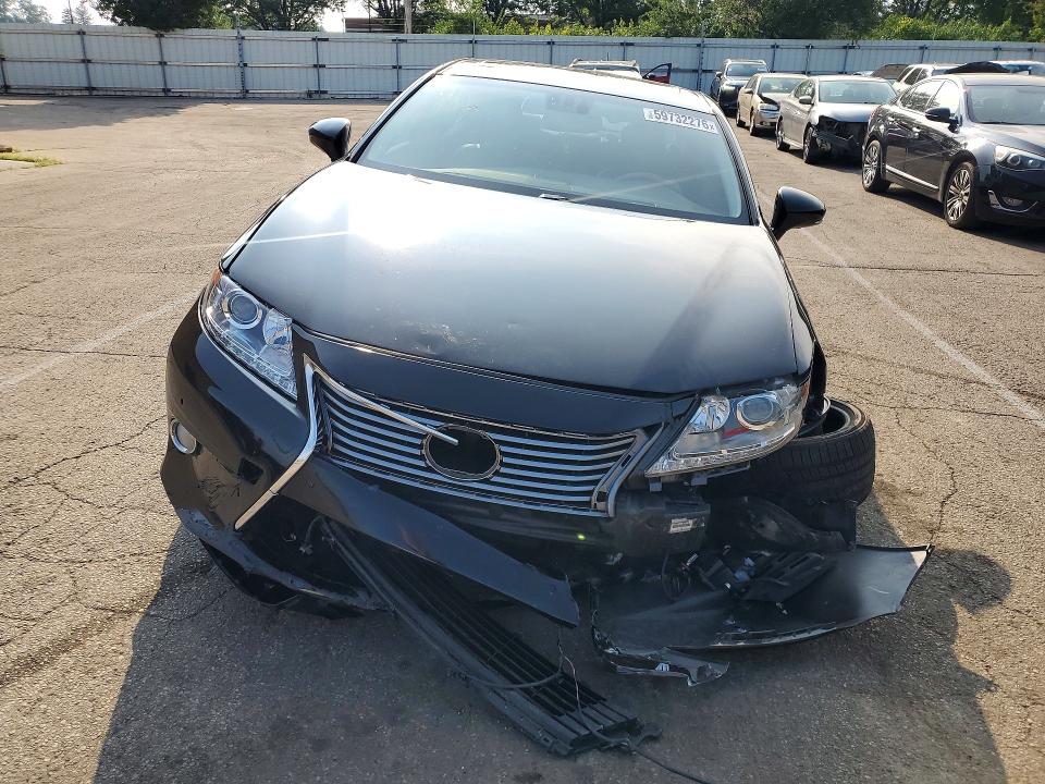 59732276 :رقم المزاد ، JTHBW1GG8D2003995 vin ، 2013 Lexus Es مزاد بيع