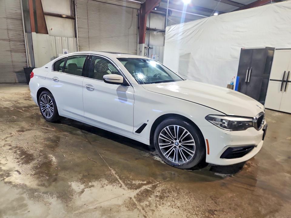 Продажа на аукционе авто 2018 Bmw 530xe, vin: WBAJB1C55JB083990, номер лота: 61796846
