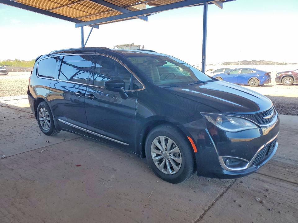 62539536 :رقم المزاد ، 2C4RC1BG4KR626271 vin ، 2019 Chrysler Pacifica مزاد بيع