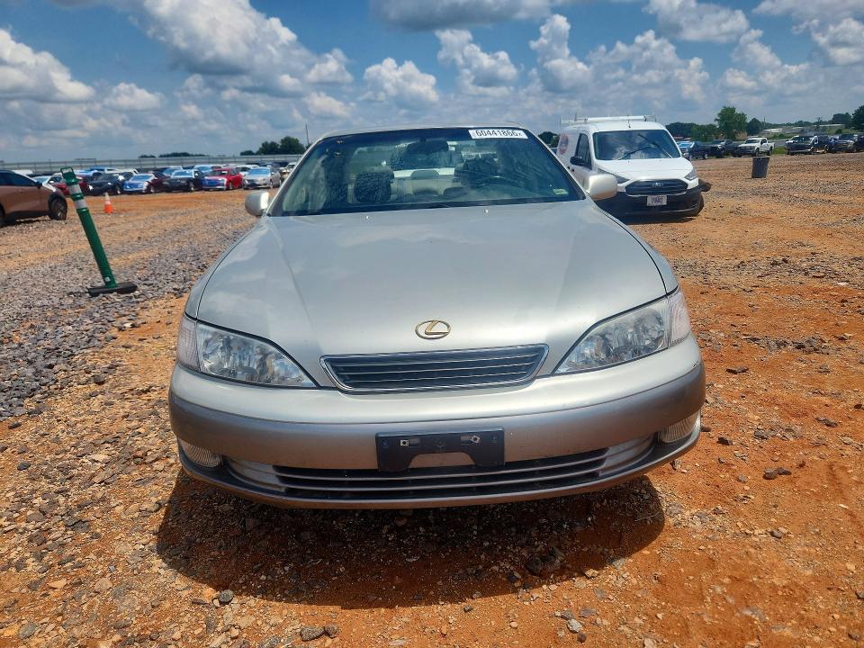 1999 Lexus Es მანქანა იყიდება აუქციონზე, vin: JT8BF28G2X5058661, აუქციონის ნომერი: 60441866