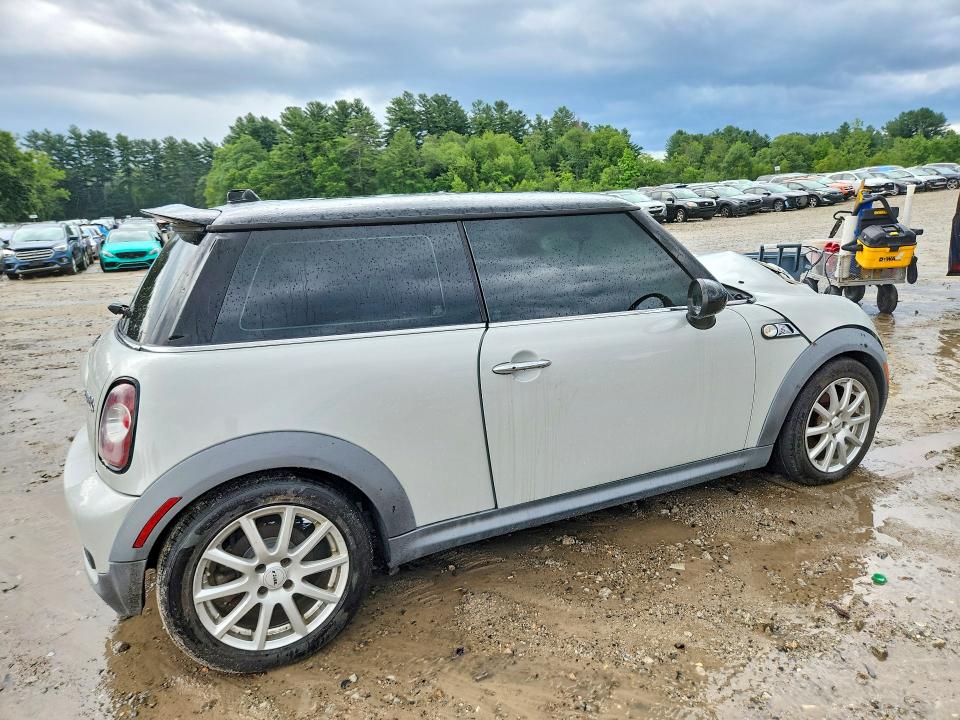 Продаж на аукціоні авто 2011 Mini Cooper, vin: WMWSV3C55BTY20091, номер лоту: 62392986