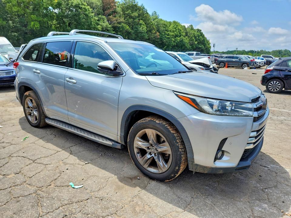 Aukcja sprzedaży 2018 Toyota Highlander, vin: 5TDYZRFH0JS239539, numer aukcji: 59660116
