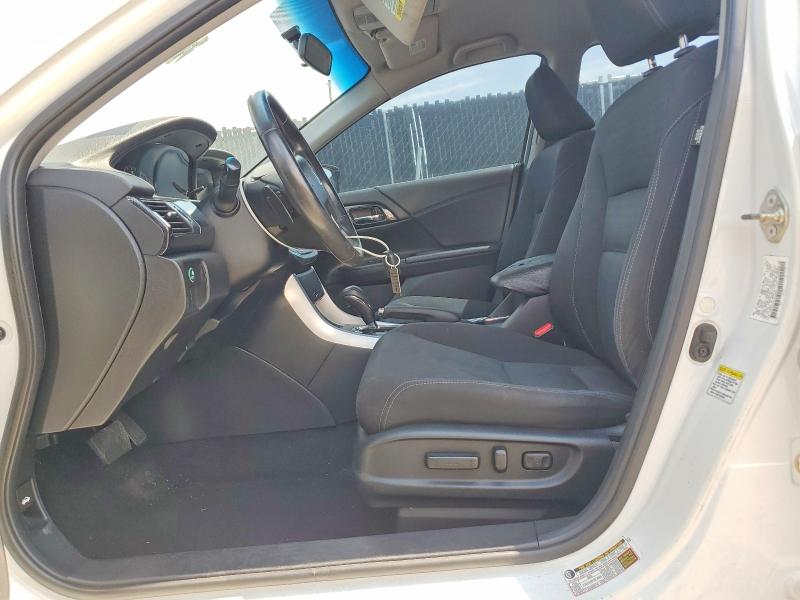 63137616 :رقم المزاد ، 1HGCR2F59FA035268 vin ، 2015 Honda Accord مزاد بيع