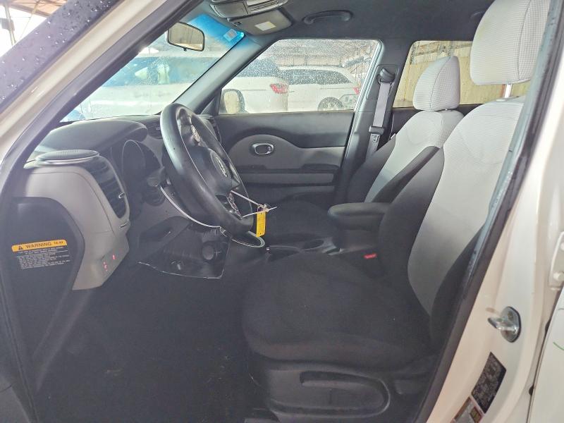 61577986 :رقم المزاد ، KNDJN2A20J7542628 vin ، 2018 Kia Soul مزاد بيع