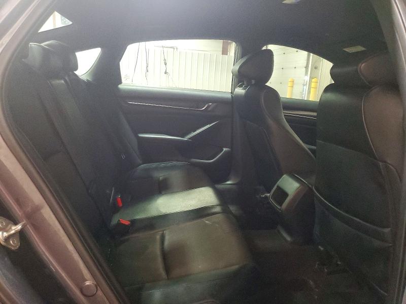 Продаж на аукціоні авто 2018 Honda Accord, vin: 1HGCV1F32JA007308, номер лоту: 61705246