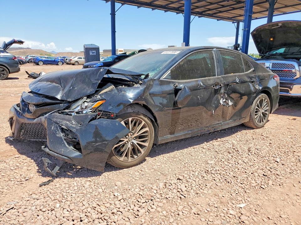 2018 Toyota Camry მანქანა იყიდება აუქციონზე, vin: 4T1B11HK0JU064210, აუქციონის ნომერი: 61227996