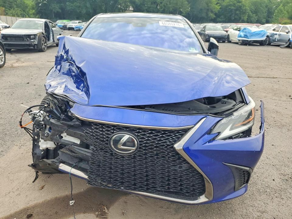 60580216 :رقم المزاد ، 58ABZ1B14KU047574 vin ، 2019 Lexus Es مزاد بيع