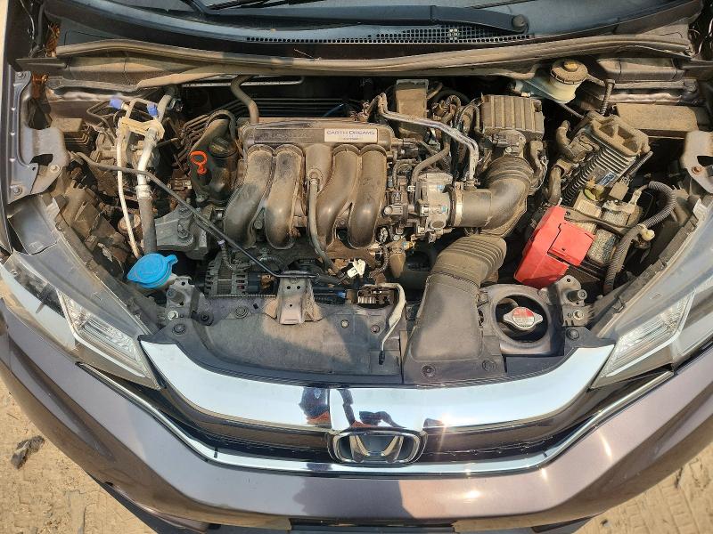 61034386 :رقم المزاد ، 3HGGK5H67JM710415 vin ، 2018 Honda Fit مزاد بيع