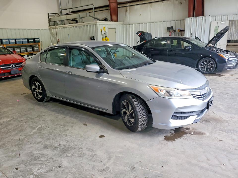 60194086 :رقم المزاد ، 1HGCR2F35GA105915 vin ، 2016 Honda Accord مزاد بيع