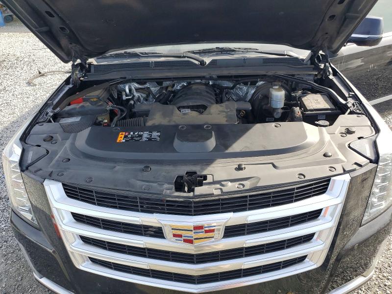62013976 :رقم المزاد ، 1GYS4HKJ9JR237000 vin ، 2018 Cadillac Escalade مزاد بيع