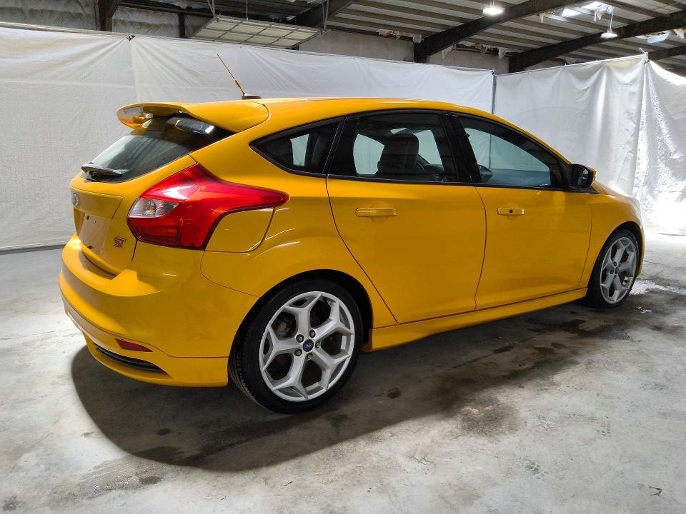 2014 Ford Focus მანქანა იყიდება აუქციონზე, vin: 1FADP3L99EL345631, აუქციონის ნომერი: 62033256