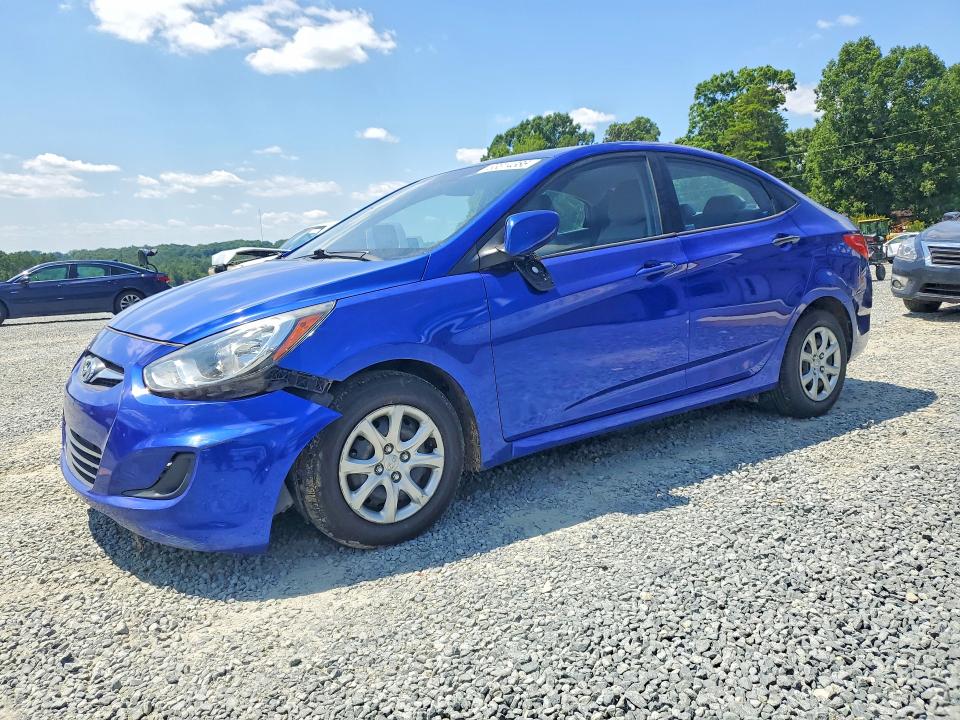63314386 :رقم المزاد ، KMHCT4AE8DU499162 vin ، 2013 Hyundai Accent مزاد بيع