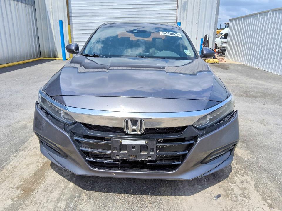 Продаж на аукціоні авто 2018 Honda Accord, vin: 1HGCV1F59JA010501, номер лоту: 85621795