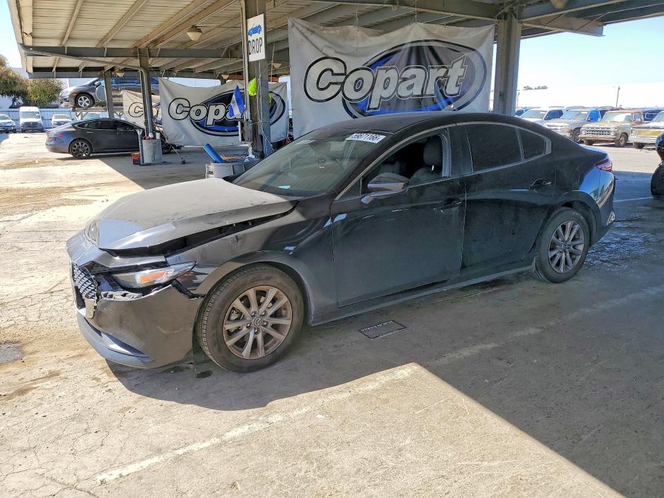 2020 Mazda 3 მანქანა იყიდება აუქციონზე, vin: JM1BPABL3L1166626, აუქციონის ნომერი: 59871166
