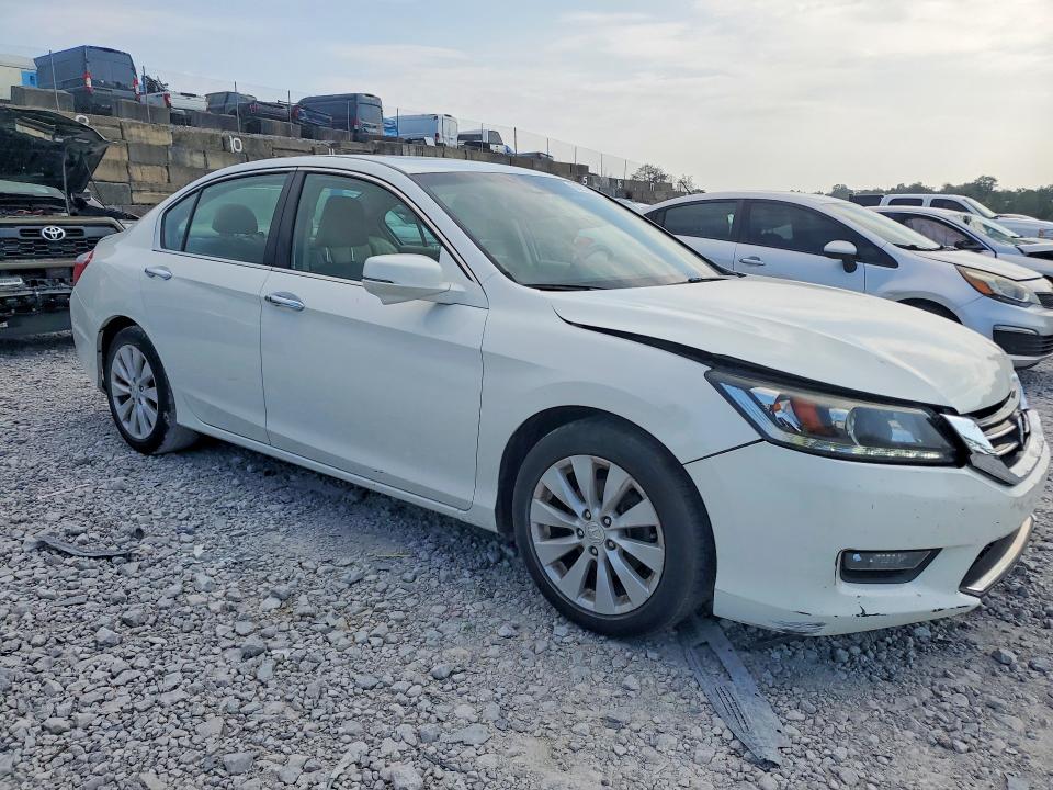 60852466 :رقم المزاد ، 1HGCR3F82FA012334 vin ، 2015 Honda Accord مزاد بيع