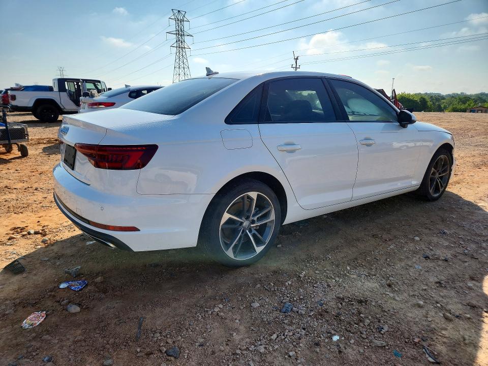 60358946 :رقم المزاد ، WAUGMAF46KN021067 vin ، 2019 Audi A4 مزاد بيع