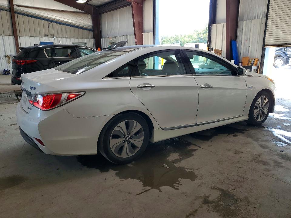2013 Hyundai Sonata მანქანა იყიდება აუქციონზე, vin: KMHEC4A43DA068147, აუქციონის ნომერი: 63411056