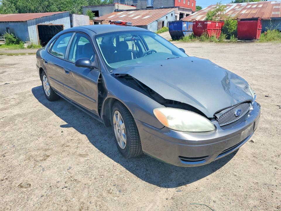 62214876 :رقم المزاد ، 1FAFP52U44G158458 vin ، 2004 Ford Taurus مزاد بيع
