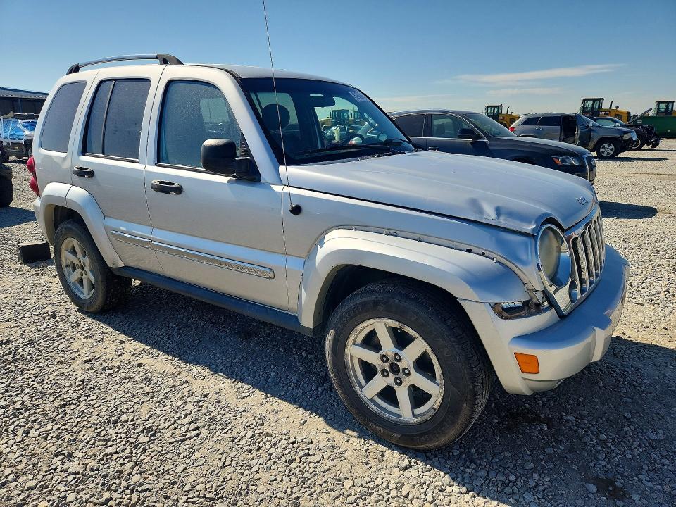 2005 Jeep Liberty მანქანა იყიდება აუქციონზე, vin: 1J4GL58KX5W695465, აუქციონის ნომერი: 62908166