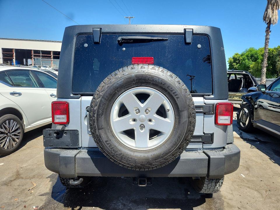 2018 Jeep Wrangler Unlimited მანქანა იყიდება აუქციონზე, vin: 1C4HJWDG8JL812026, აუქციონის ნომერი: 61742776