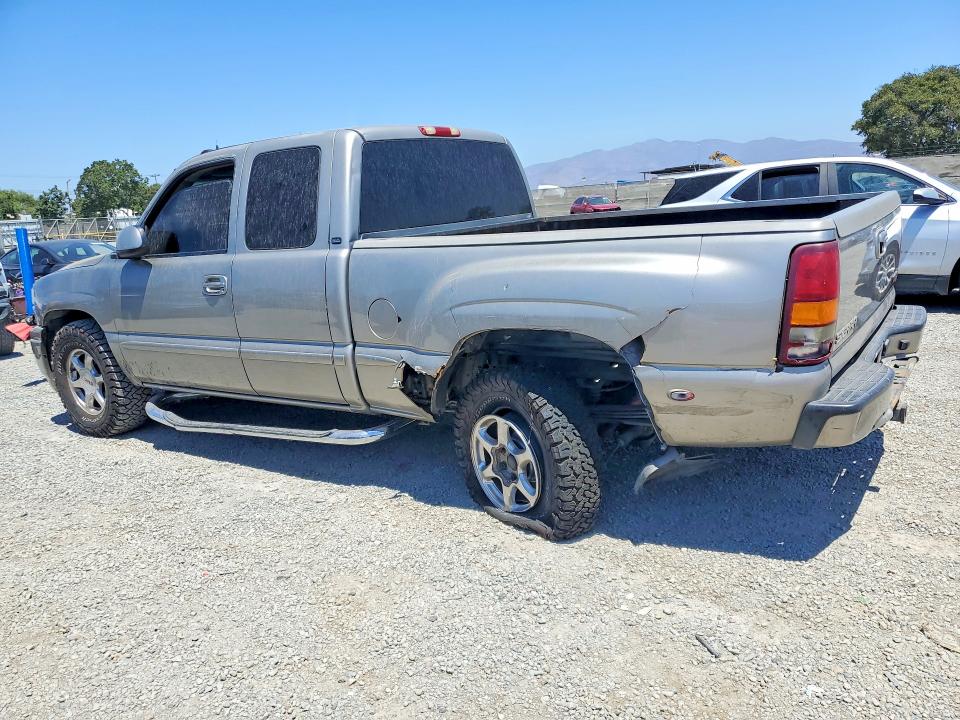 2002 Gmc Sierra მანქანა იყიდება აუქციონზე, vin: 2GTFK69U721321277, აუქციონის ნომერი: 63251106
