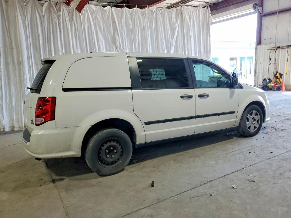 62167216 :رقم المزاد ، 2C4JRGAGXDR653526 vin ، 2013 Ram Tradesman مزاد بيع
