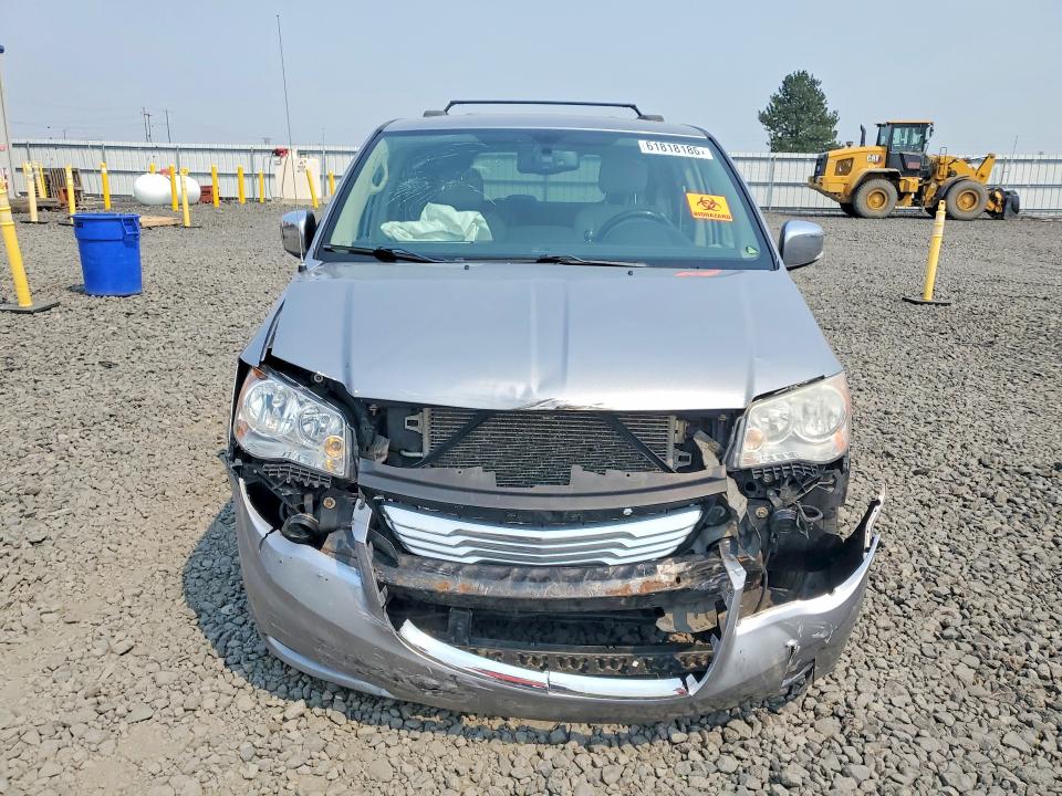 2013 Chrysler Town & Country მანქანა იყიდება აუქციონზე, vin: 2C4RC1CG6DR818373, აუქციონის ნომერი: 61818186