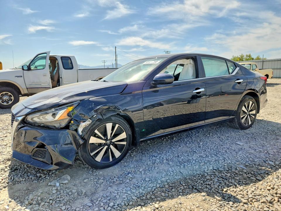 58981256 :رقم المزاد ، 1N4BL4DW8NN337456 vin ، 2022 Nissan Altima مزاد بيع
