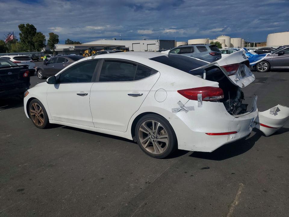 60632616 :رقم المزاد ، 5NPD84LF8HH085766 vin ، 2017 Hyundai Elantra مزاد بيع