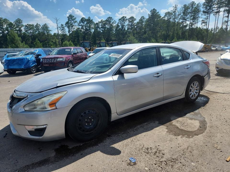 Продажа на аукционе авто 2015 Nissan Altima, vin: 1N4AL3AP0FN313348, номер лота: 60092856