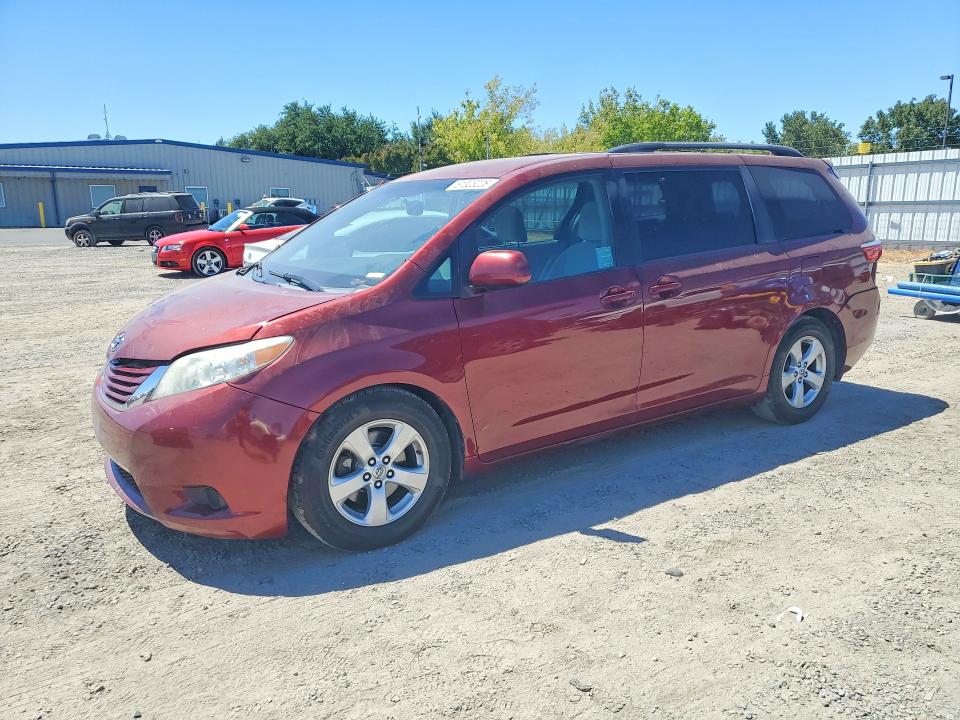 Продаж на аукціоні авто 2015 Toyota Sienna, vin: 5TDKK3DC9FS589242, номер лоту: 61323226