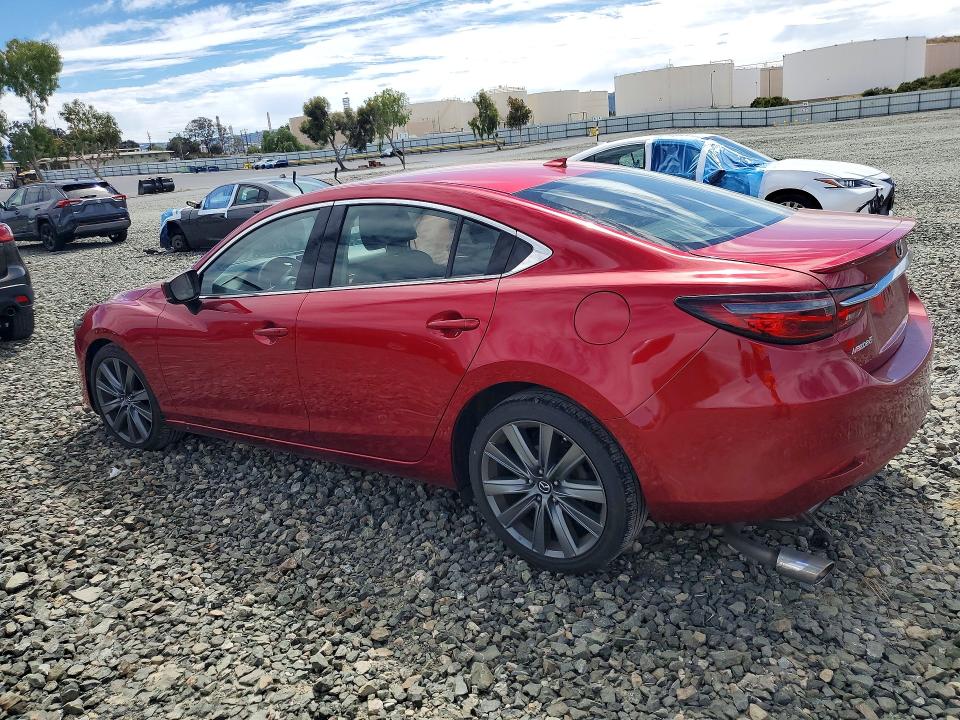 61999866 :رقم المزاد ، JM1GL1TY6J1327558 vin ، 2018 Mazda 6 مزاد بيع