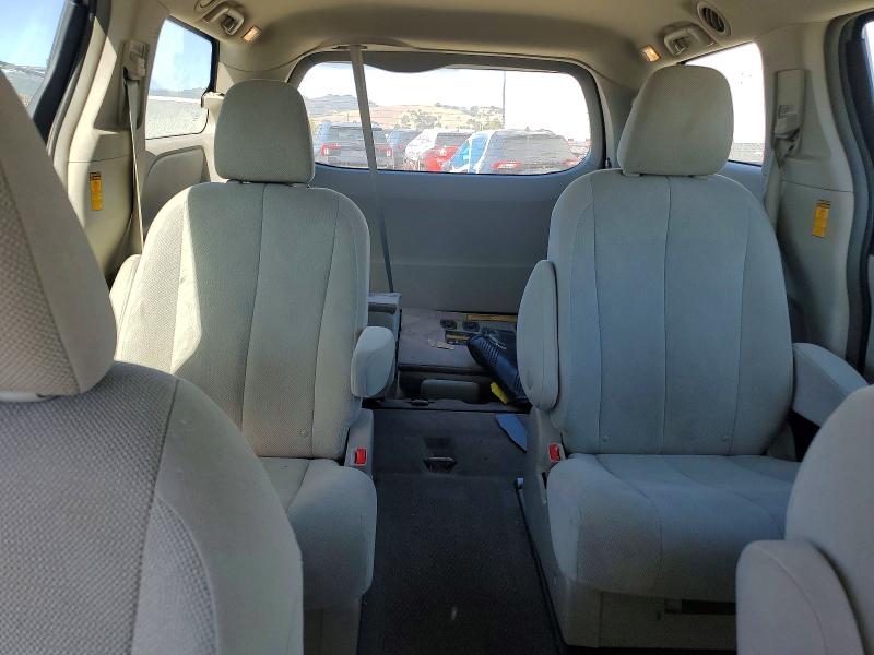 2014 Toyota Sienna მანქანა იყიდება აუქციონზე, vin: 5TDZK3DC5ES446608, აუქციონის ნომერი: 61213176