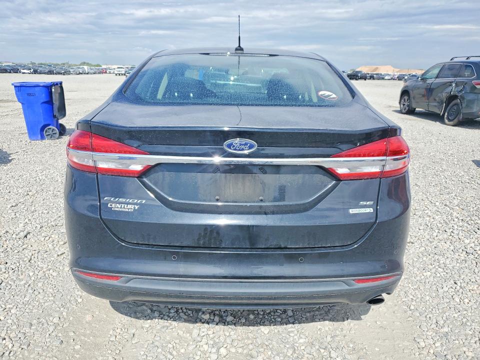 62450896 :رقم المزاد ، 3FA6P0HD3JR186699 vin ، 2018 Ford Fusion مزاد بيع