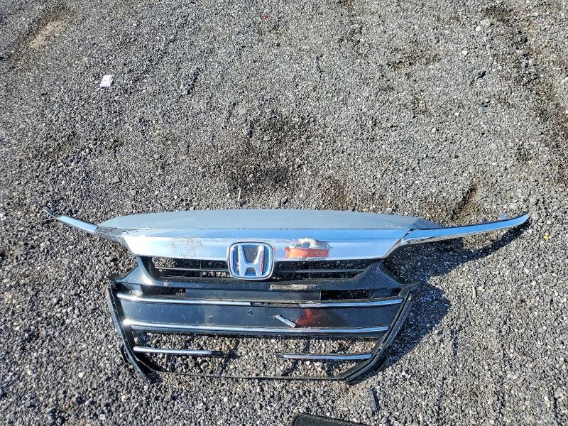 Продажа на аукционе авто 2022 Honda Accord, vin: 1HGCV3F21NA010371, номер лота: 62773826