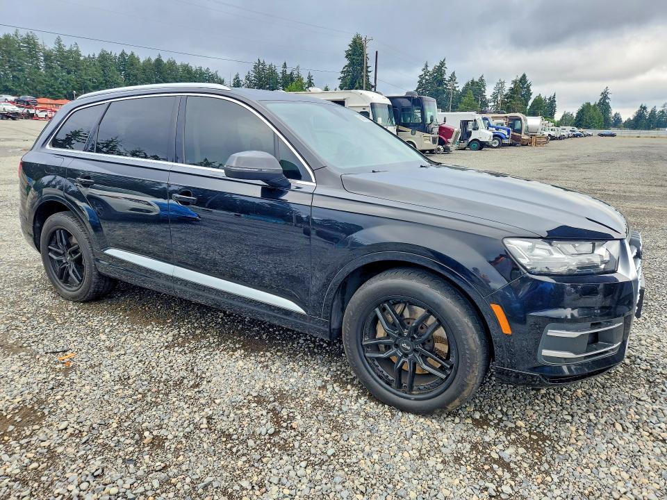 Продаж на аукціоні авто 2018 Audi Q7, vin: WA1LAAF70JD015493, номер лоту: 61481916