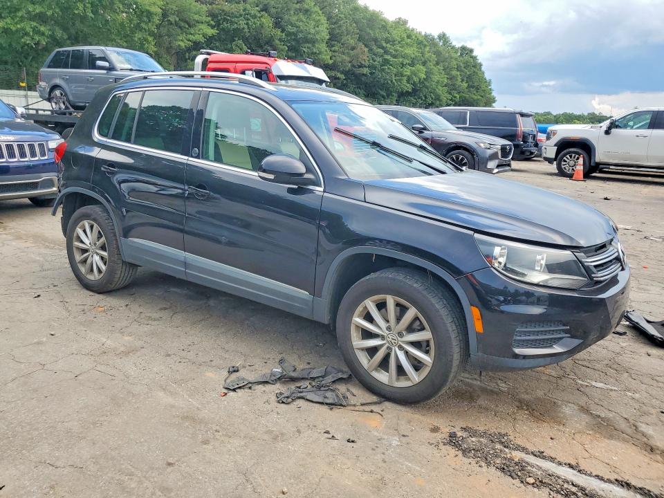 Продажа на аукционе авто 2017 Volkswagen Tiguan, vin: WVGSV7AX2HW500678, номер лота: 59397136