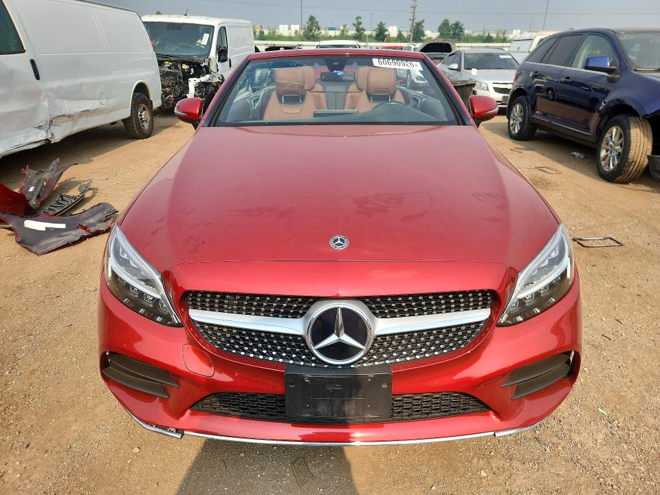 60690926 :رقم المزاد ، W1KWK8EB3MG070401 vin ، 2021 Mercedes-benz C مزاد بيع