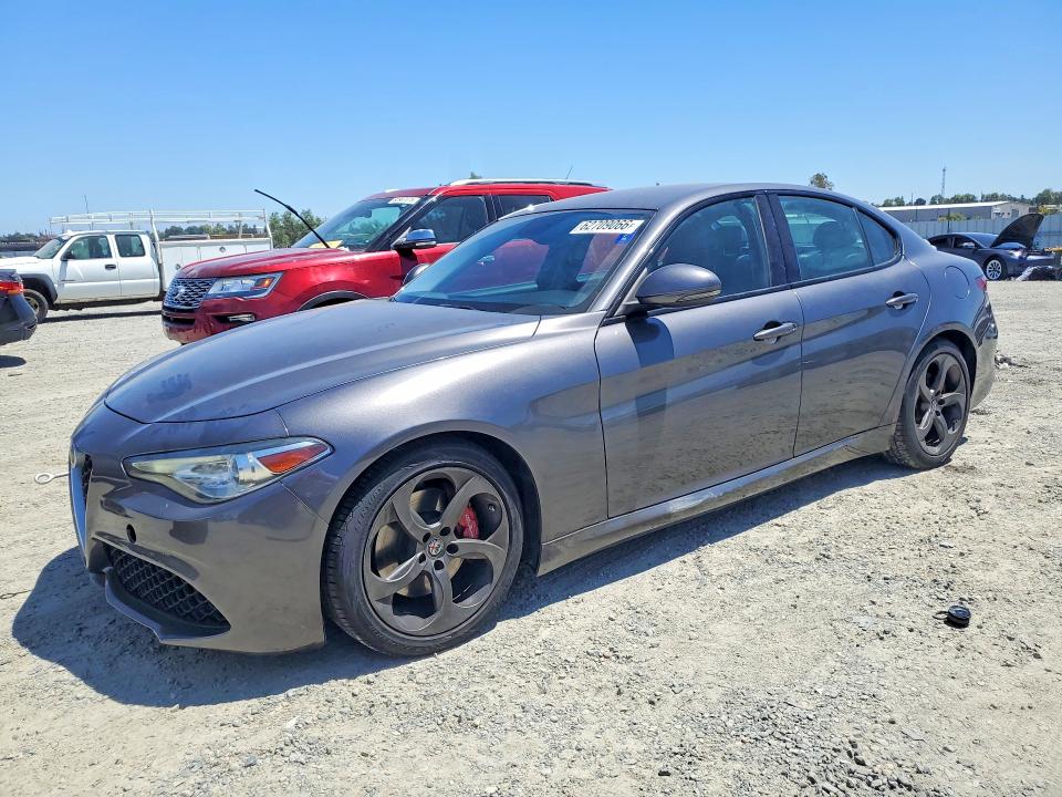 Продаж на аукціоні авто 2018 Alfa Romeo Giulia, vin: ZARFAEBN7J7565003, номер лоту: 62709066